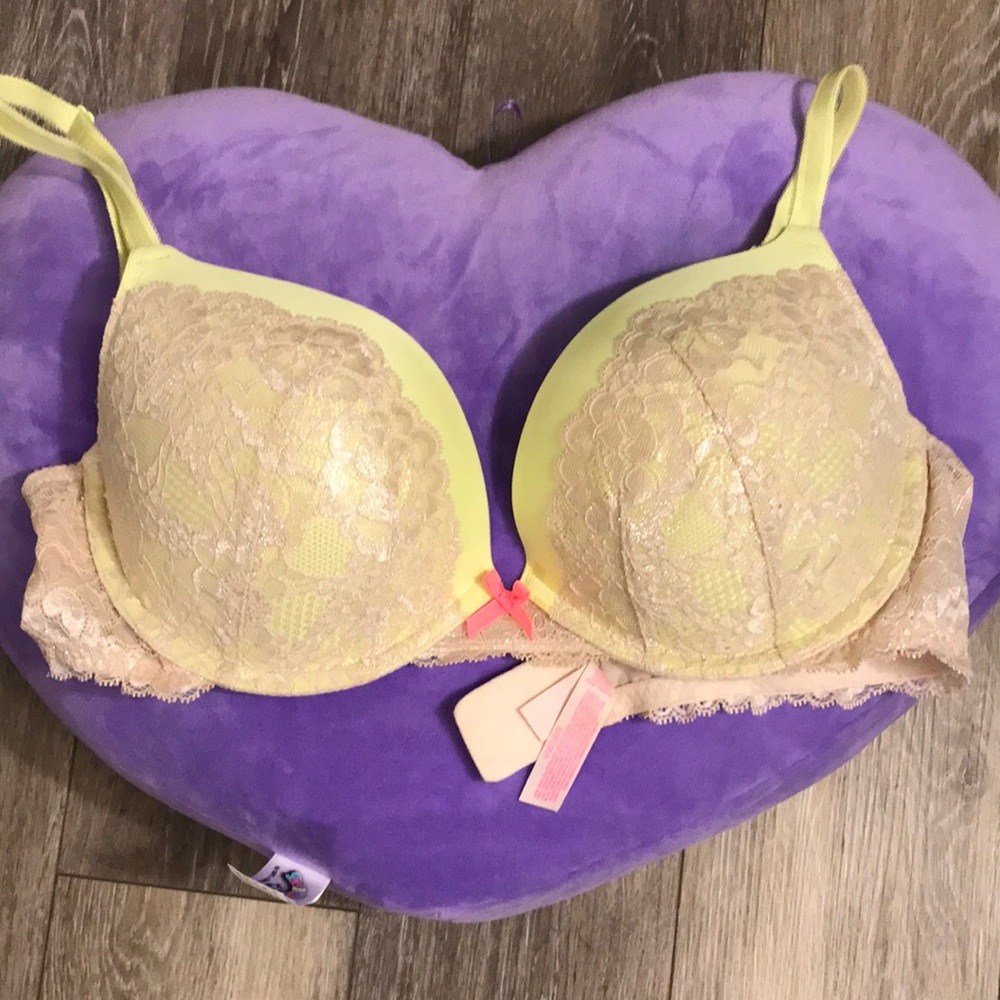 Victoria Secrets Dream Angels Push-UpPigeonrant